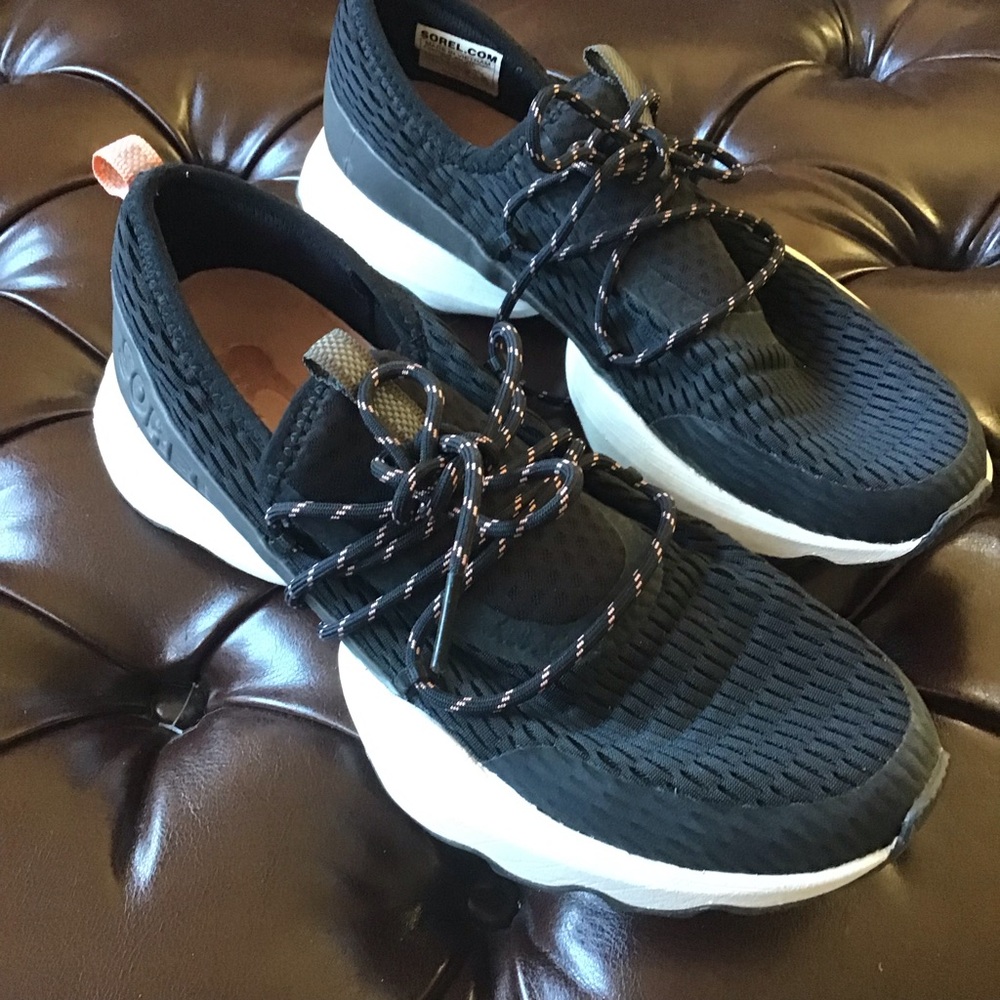 Sorel women kinetic impact sneakers Sz 9 - Picture 2 of 8
